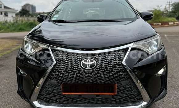 Sayi Na hannu Toyota RAV4 Black Mota in Yaounde a Babban Kamaru
