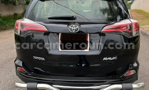 Acheter Occasion Voiture Toyota RAV4 Noir à Yaoundé, Central Cameroon Acheter Occasion Voiture Toyota RAV4 Noir à Yaoundé, Central Cameroon