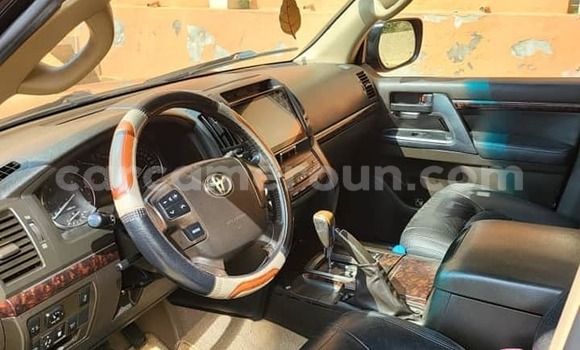 Buy Used Toyota Land Cruiser Black Car in Yaounde in Central Cameroon Buy Used Toyota Land Cruiser Black Car in Yaounde in Central Cameroon