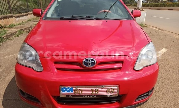 Sayi Na hannu Toyota Corolla Red Mota in Yaounde a Babban Kamaru