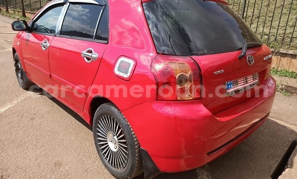 Sayi Na hannu Toyota Corolla Red Mota in Yaounde a Babban Kamaru Sayi Na hannu Toyota Corolla Red Mota in Yaounde a Babban Kamaru