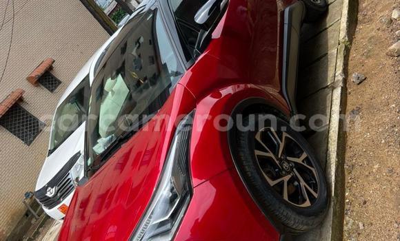 Sayi Na hannu Toyota C-HR Red Mota in Douala a Ƙasar Kamaru Sayi Na hannu Toyota C-HR Red Mota in Douala a Ƙasar Kamaru