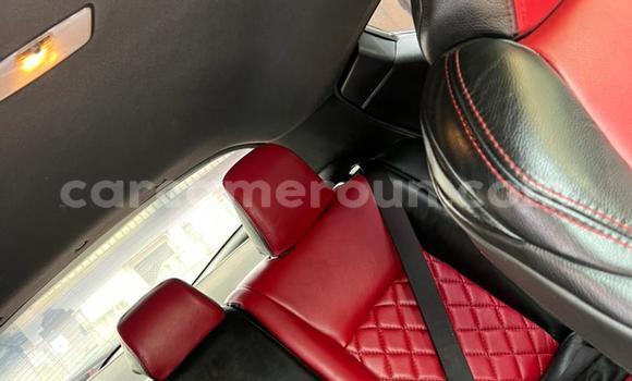 Sayi Na hannu Toyota C-HR Red Mota in Douala a Ƙasar Kamaru Sayi Na hannu Toyota C-HR Red Mota in Douala a Ƙasar Kamaru