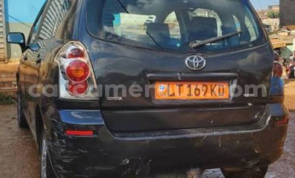 Sayi Na hannu Toyota Corolla Sauran Mota in Yaounde a Babban Kamaru Sayi Na hannu Toyota Corolla Sauran Mota in Yaounde a Babban Kamaru