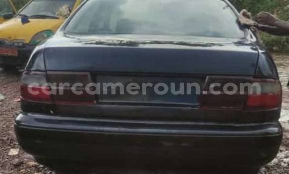 Sayi Na hannu Toyota Carina E Sauran Mota in Douala a Ƙasar Kamaru Sayi Na hannu Toyota Carina E Sauran Mota in Douala a Ƙasar Kamaru