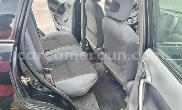 Acheter Occasion Voiture Toyota RAV4 Noir à Douala, Littoral Cameroon Acheter Occasion Voiture Toyota RAV4 Noir à Douala, Littoral Cameroon