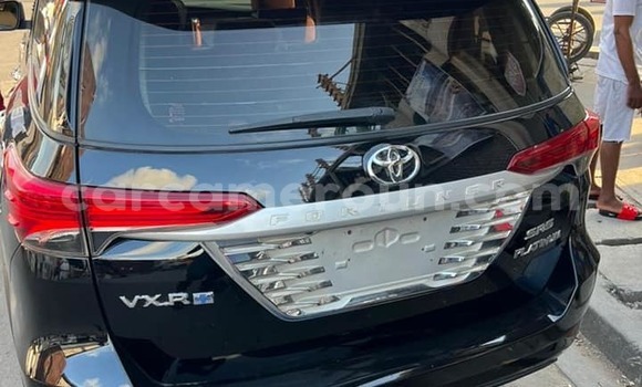 Acheter Occasion Voiture Toyota Fortuner Noir à Douala, Littoral Cameroon Acheter Occasion Voiture Toyota Fortuner Noir à Douala, Littoral Cameroon