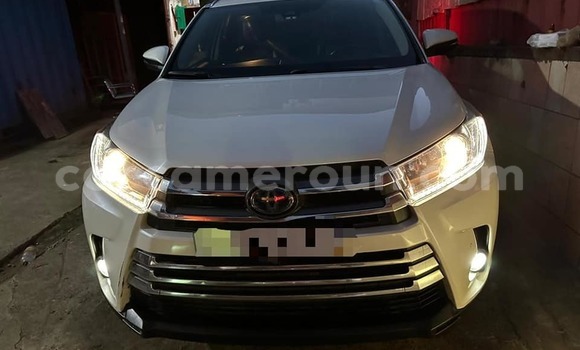 Acheter Occasion Voiture Toyota Highlander Blanc à Douala, Littoral Cameroon Acheter Occasion Voiture Toyota Highlander Blanc à Douala, Littoral Cameroon