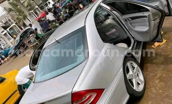 Sayi Na hannu Mercedes‒Benz KOMPRESSOR Sauran Mota in Yaounde a Babban Kamaru