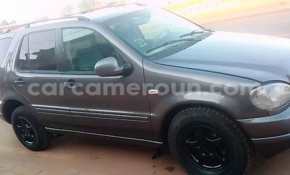 Sayi Na hannu Mercedes‒Benz ML–Class Sauran Mota in Yaounde a Babban Kamaru Sayi Na hannu Mercedes‒Benz ML–Class Sauran Mota in Yaounde a Babban Kamaru