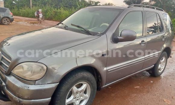 Sayi Na hannu Mercedes‒Benz ML–Class Sauran Mota in Yaounde a Babban Kamaru Sayi Na hannu Mercedes‒Benz ML–Class Sauran Mota in Yaounde a Babban Kamaru