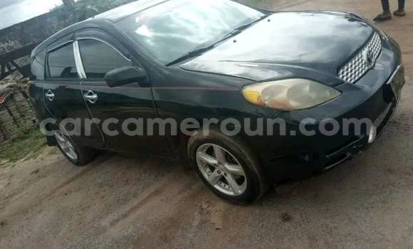 Sayi Na hannu Toyota Matrix Black Mota in Douala a Ƙasar Kamaru Sayi Na hannu Toyota Matrix Black Mota in Douala a Ƙasar Kamaru