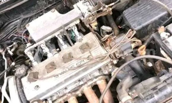 Sayi Na hannu Toyota Kruger Blue Mota in Douala a Ƙasar Kamaru Sayi Na hannu Toyota Kruger Blue Mota in Douala a Ƙasar Kamaru