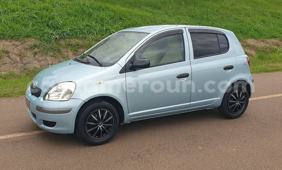 Acheter Occasion Voiture Toyota Yaris Bleu à Yaoundé, Central Cameroon Acheter Occasion Voiture Toyota Yaris Bleu à Yaoundé, Central Cameroon