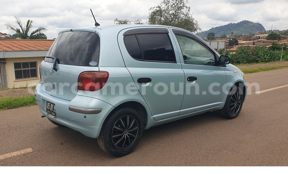 Acheter Occasion Voiture Toyota Yaris Bleu à Yaoundé, Central Cameroon Acheter Occasion Voiture Toyota Yaris Bleu à Yaoundé, Central Cameroon