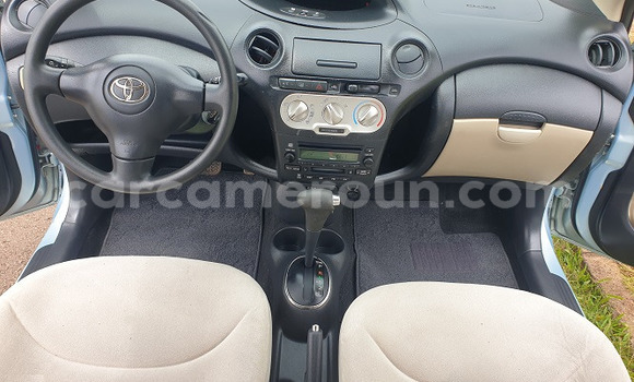 Acheter Occasion Voiture Toyota Yaris Bleu à Yaoundé, Central Cameroon Acheter Occasion Voiture Toyota Yaris Bleu à Yaoundé, Central Cameroon