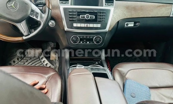 Buy Used Mercedes‒Benz ML–Class White Car in Yaounde in Central Cameroon Buy Used Mercedes‒Benz ML–Class White Car in Yaounde in Central Cameroon