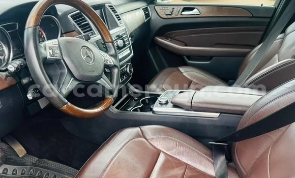 Buy Used Mercedes‒Benz ML–Class White Car in Yaounde in Central Cameroon Buy Used Mercedes‒Benz ML–Class White Car in Yaounde in Central Cameroon