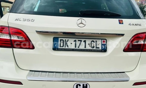 Buy Used Mercedes‒Benz ML–Class White Car in Yaounde in Central Cameroon Buy Used Mercedes‒Benz ML–Class White Car in Yaounde in Central Cameroon