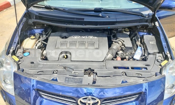 Sayi Imported Toyota Auris Blue Mota in Douala a Ƙasar Kamaru Sayi Imported Toyota Auris Blue Mota in Douala a Ƙasar Kamaru
