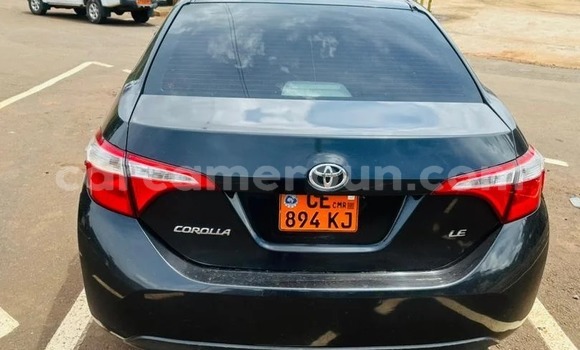 Sayi Na hannu Toyota Corolla Black Mota in Yaounde a Babban Kamaru Sayi Na hannu Toyota Corolla Black Mota in Yaounde a Babban Kamaru
