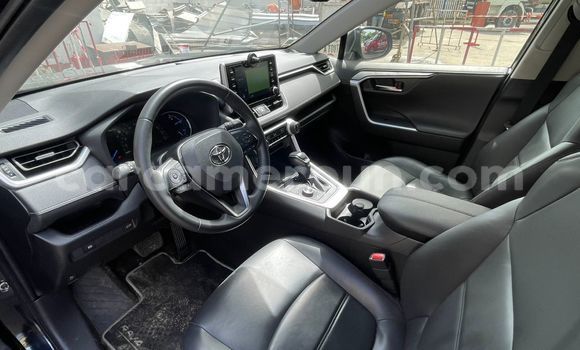 Acheter Import Voiture Toyota RAV4 Noir à Douala, Littoral Cameroon Acheter Import Voiture Toyota RAV4 Noir à Douala, Littoral Cameroon