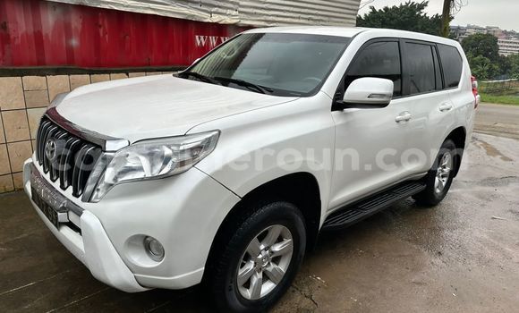 Sayi Na hannu Toyota Land Cruiser Prado White Mota in Yaounde a Babban Kamaru Sayi Na hannu Toyota Land Cruiser Prado White Mota in Yaounde a Babban Kamaru