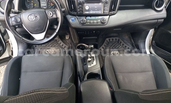 Buy Used Toyota RAV4 White Car in Douala in Littoral Cameroon Buy Used Toyota RAV4 White Car in Douala in Littoral Cameroon