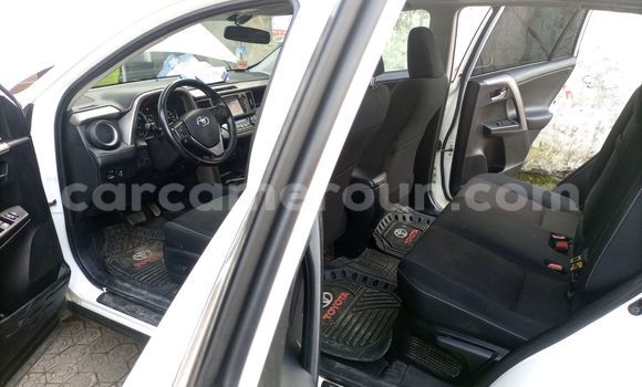 Buy Used Toyota RAV4 White Car in Douala in Littoral Cameroon Buy Used Toyota RAV4 White Car in Douala in Littoral Cameroon