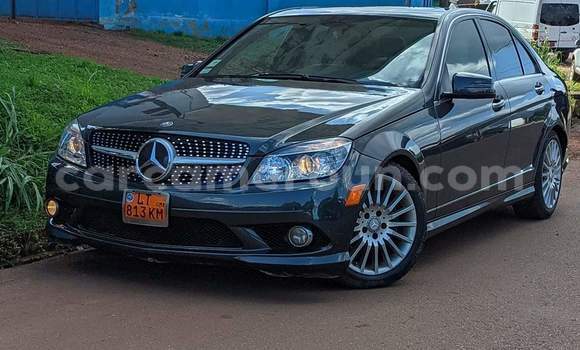 Sayi Na hannu Mercedes‒Benz C–Class Azurfa Mota in Yaounde a Babban Kamaru Sayi Na hannu Mercedes‒Benz C–Class Azurfa Mota in Yaounde a Babban Kamaru