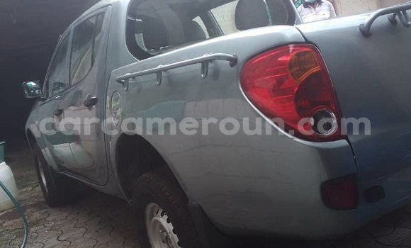 Acheter Occasion Voiture Mitsubishi L200 Gris à Douala, Littoral Cameroon Acheter Occasion Voiture Mitsubishi L200 Gris à Douala, Littoral Cameroon