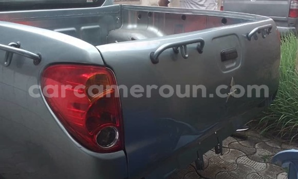 Acheter Occasion Voiture Mitsubishi L200 Gris à Douala, Littoral Cameroon Acheter Occasion Voiture Mitsubishi L200 Gris à Douala, Littoral Cameroon
