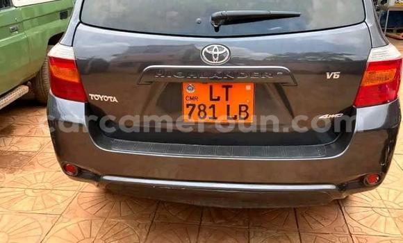 Acheter Occasion Voiture Toyota Highlander Noir à Yaoundé, Central Cameroon Acheter Occasion Voiture Toyota Highlander Noir à Yaoundé, Central Cameroon