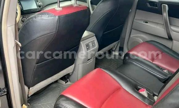 Acheter Occasion Voiture Toyota Highlander Noir à Yaoundé, Central Cameroon Acheter Occasion Voiture Toyota Highlander Noir à Yaoundé, Central Cameroon