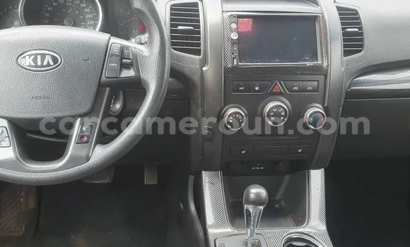 Sayi Na hannu Kia Sorento Black Mota in Yaounde a Babban Kamaru Sayi Na hannu Kia Sorento Black Mota in Yaounde a Babban Kamaru