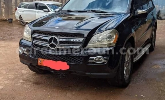 Sayi Na hannu Mercedes‒Benz GL–Class Black Mota in Yaounde a Babban Kamaru Sayi Na hannu Mercedes‒Benz GL–Class Black Mota in Yaounde a Babban Kamaru