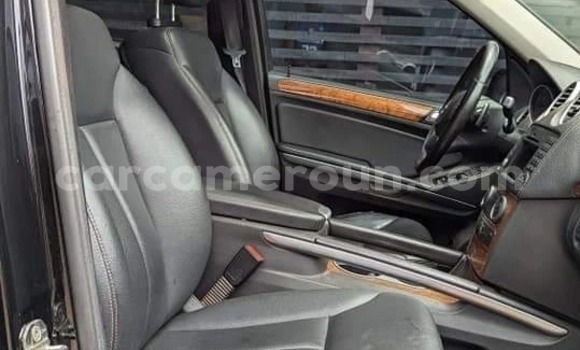 Acheter Occasion Voiture Mercedes‒Benz GL–Class Noir à Yaoundé, Central Cameroon Acheter Occasion Voiture Mercedes‒Benz GL–Class Noir à Yaoundé, Central Cameroon