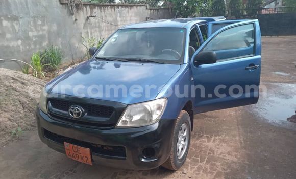 Sayi Na hannu Toyota Hilux Blue Mota in Yaounde a Babban Kamaru Sayi Na hannu Toyota Hilux Blue Mota in Yaounde a Babban Kamaru
