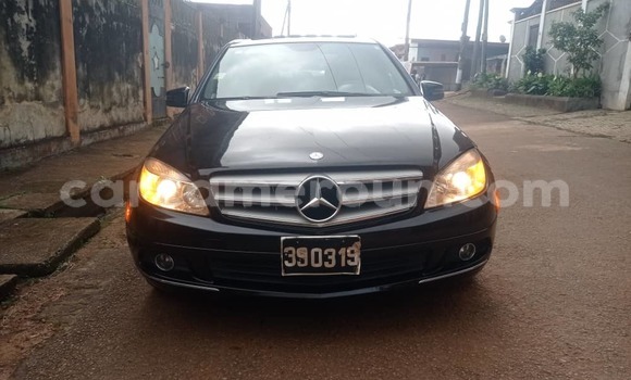 Sayi Na hannu Mercedes‒Benz W128 Black Mota in Yaounde a Babban Kamaru Sayi Na hannu Mercedes‒Benz W128 Black Mota in Yaounde a Babban Kamaru