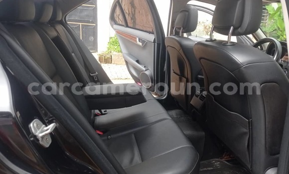 Sayi Na hannu Mercedes‒Benz W128 Black Mota in Yaounde a Babban Kamaru Sayi Na hannu Mercedes‒Benz W128 Black Mota in Yaounde a Babban Kamaru