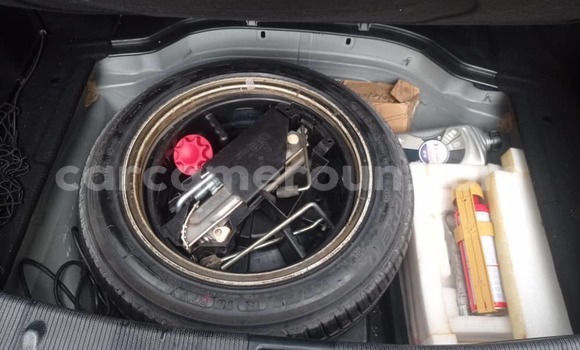 Sayi Na hannu Mercedes‒Benz W128 Black Mota in Yaounde a Babban Kamaru Sayi Na hannu Mercedes‒Benz W128 Black Mota in Yaounde a Babban Kamaru