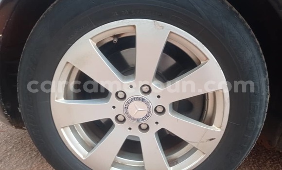 Sayi Na hannu Mercedes‒Benz W128 Black Mota in Yaounde a Babban Kamaru Sayi Na hannu Mercedes‒Benz W128 Black Mota in Yaounde a Babban Kamaru