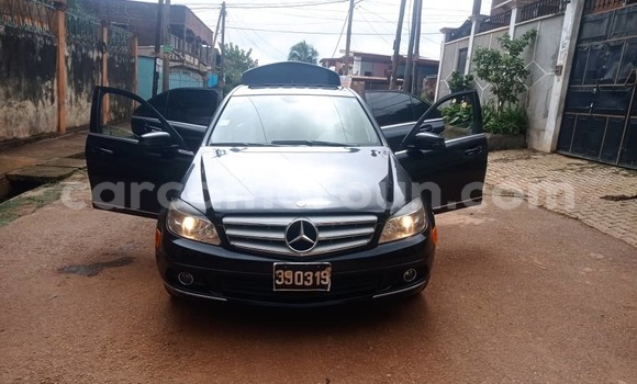 Sayi Na hannu Mercedes‒Benz W128 Black Mota in Yaounde a Babban Kamaru Sayi Na hannu Mercedes‒Benz W128 Black Mota in Yaounde a Babban Kamaru