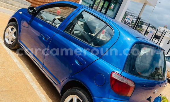 Sayi Na hannu Toyota Yaris Blue Mota in Yaounde a Babban Kamaru Sayi Na hannu Toyota Yaris Blue Mota in Yaounde a Babban Kamaru