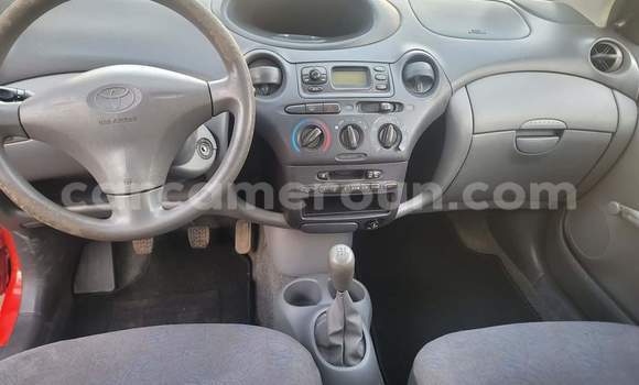 Acheter Occasion Voiture Toyota Yaris Rouge à Yaoundé, Central Cameroon Acheter Occasion Voiture Toyota Yaris Rouge à Yaoundé, Central Cameroon