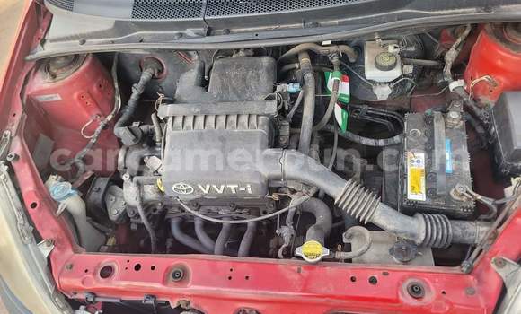 Acheter Occasion Voiture Toyota Yaris Rouge à Yaoundé, Central Cameroon Acheter Occasion Voiture Toyota Yaris Rouge à Yaoundé, Central Cameroon