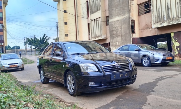 Acheter Occasion Voiture Toyota Avensis Noir à Yaoundé, Central Cameroon Acheter Occasion Voiture Toyota Avensis Noir à Yaoundé, Central Cameroon