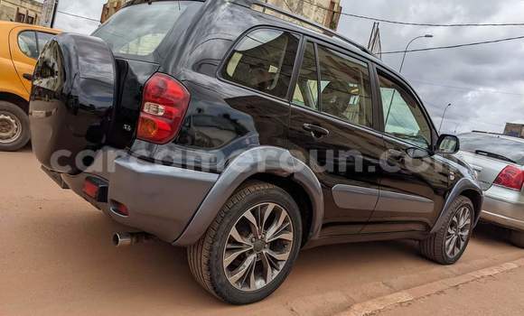 Acheter Occasion Voiture Toyota RAV4 Noir à Yaoundé, Central Cameroon