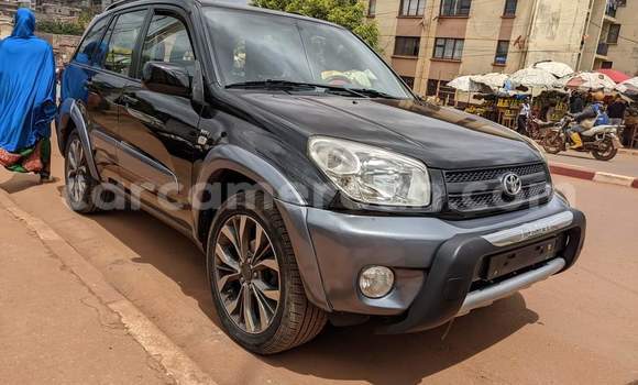 Acheter Occasion Voiture Toyota RAV4 Noir à Yaoundé, Central Cameroon Acheter Occasion Voiture Toyota RAV4 Noir à Yaoundé, Central Cameroon