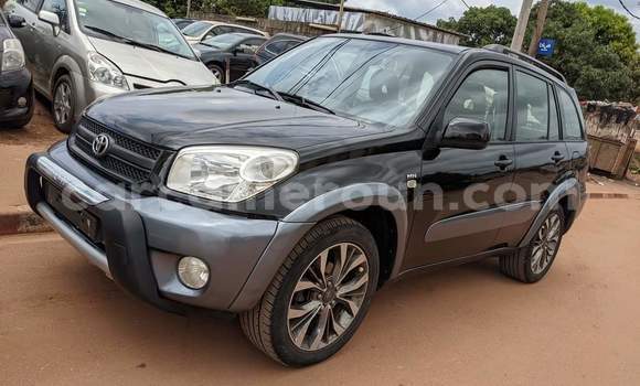 Acheter Occasion Voiture Toyota RAV4 Noir à Yaoundé, Central Cameroon Acheter Occasion Voiture Toyota RAV4 Noir à Yaoundé, Central Cameroon